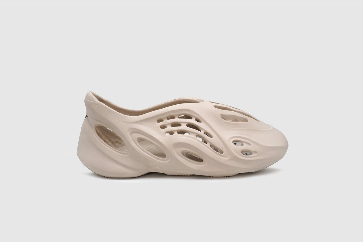 Chaser Foam Runners
