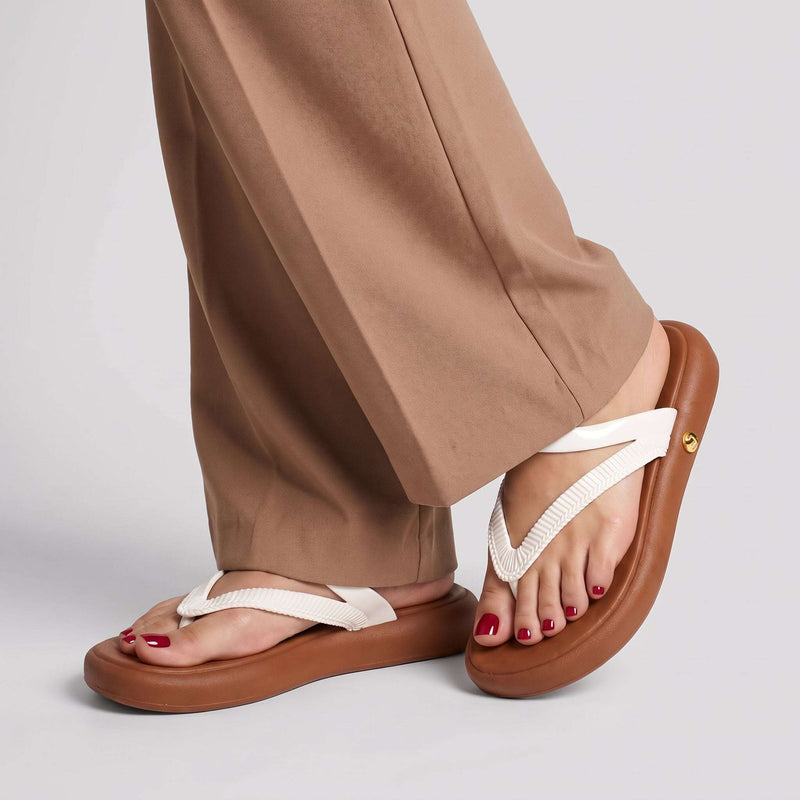 Aura Flex Slippers