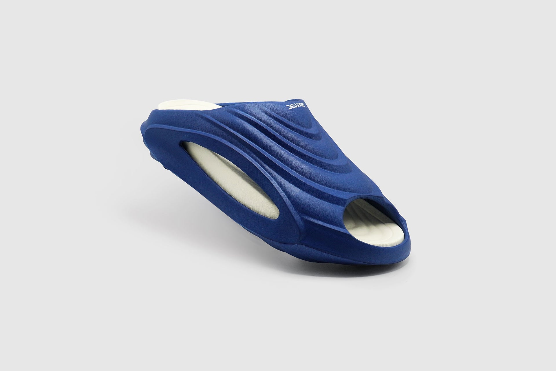 Summit Denver Slides in White – The Perfect Blend of Comfort & Style
