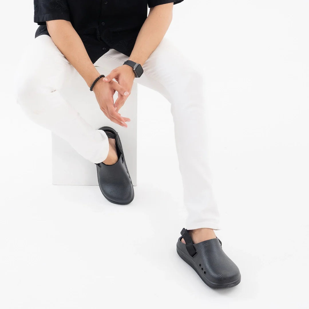 New Arrival Shoes Slippers and Crocs in Pakistan – Latest Collection by Deluxe Footwear