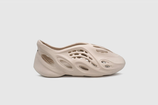 Chaser Foam Runners