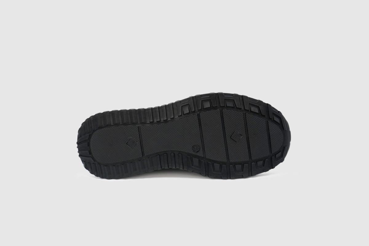 Classy Edge Sneakers