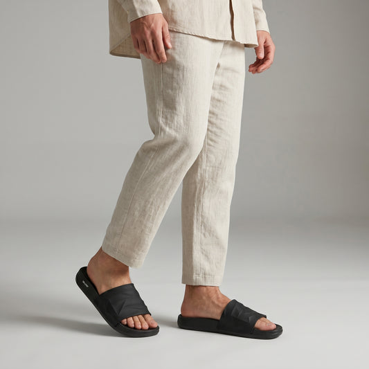 Onyx Comfort Slides